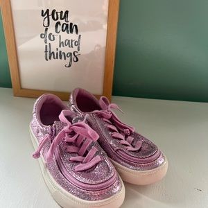 BILLY Classic Lace Low Top Adaptive Sneakers. Sparkly pink. Minimal wear.